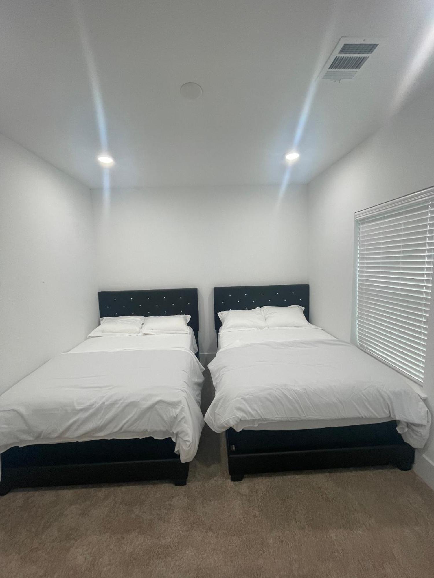 Comfortable 3 Bedroom - Heart Of Texas Medical Center ฮูสตัน ภายนอก รูปภาพ