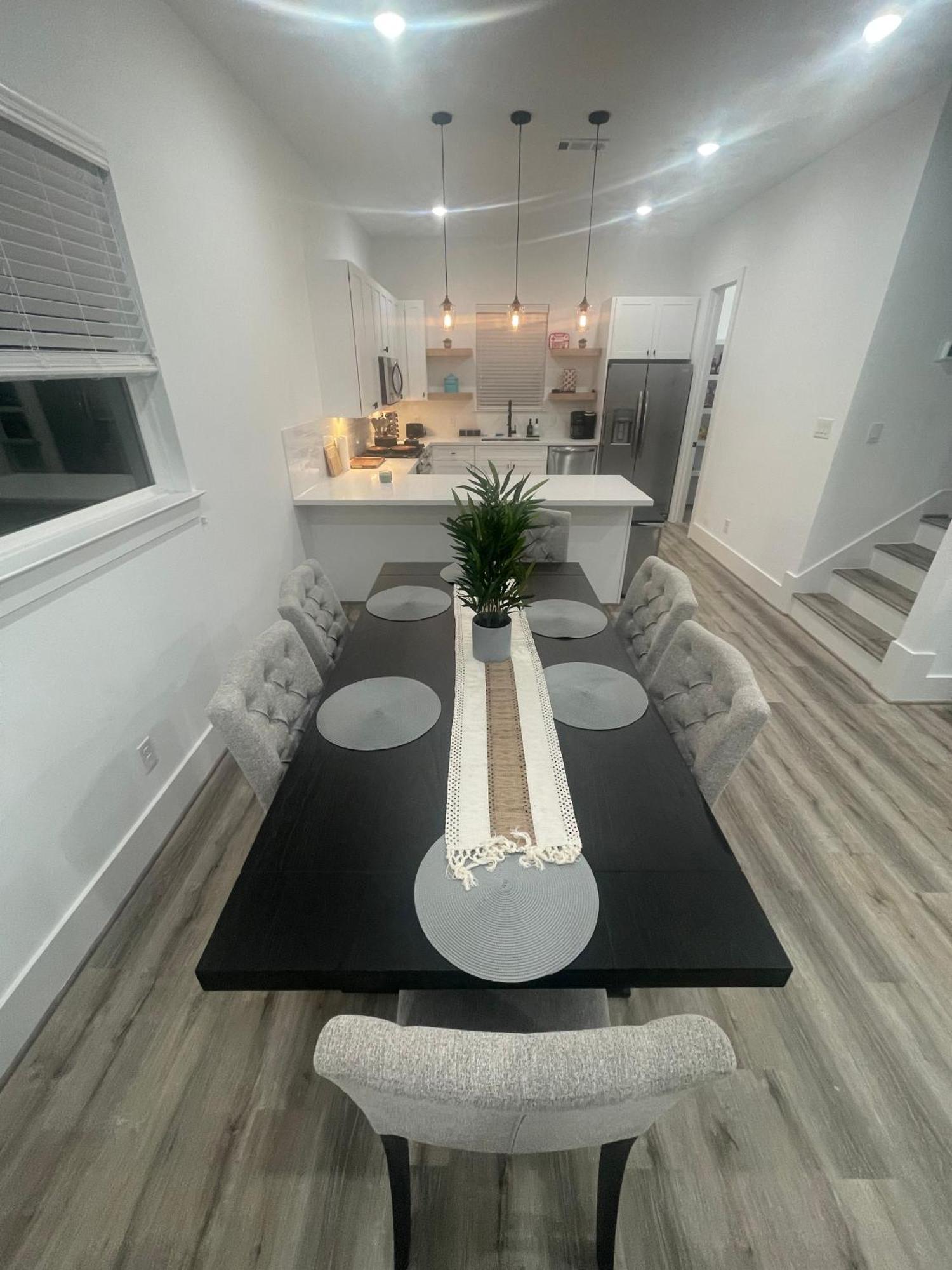 Comfortable 3 Bedroom - Heart Of Texas Medical Center ฮูสตัน ภายนอก รูปภาพ