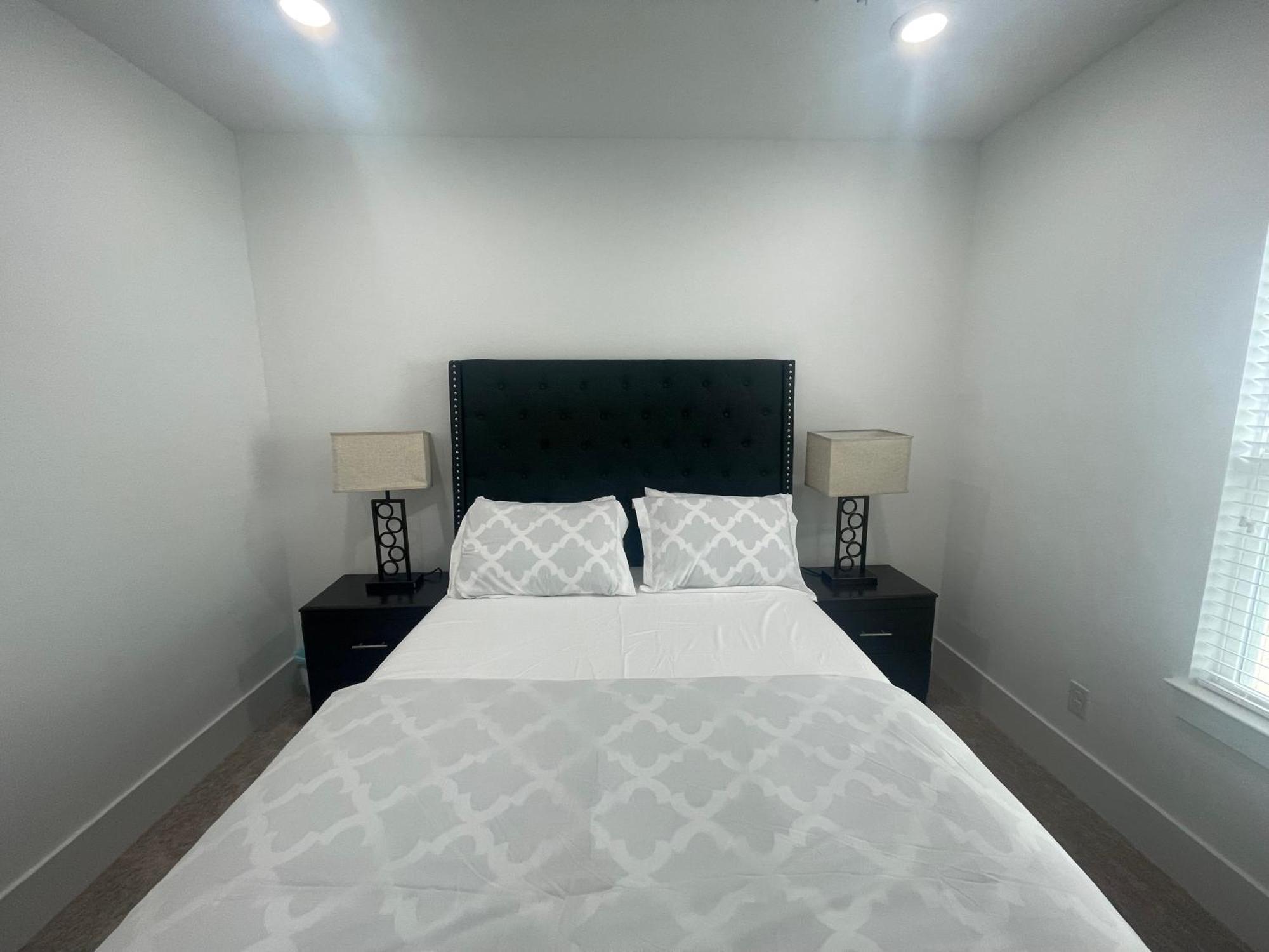Comfortable 3 Bedroom - Heart Of Texas Medical Center ฮูสตัน ภายนอก รูปภาพ