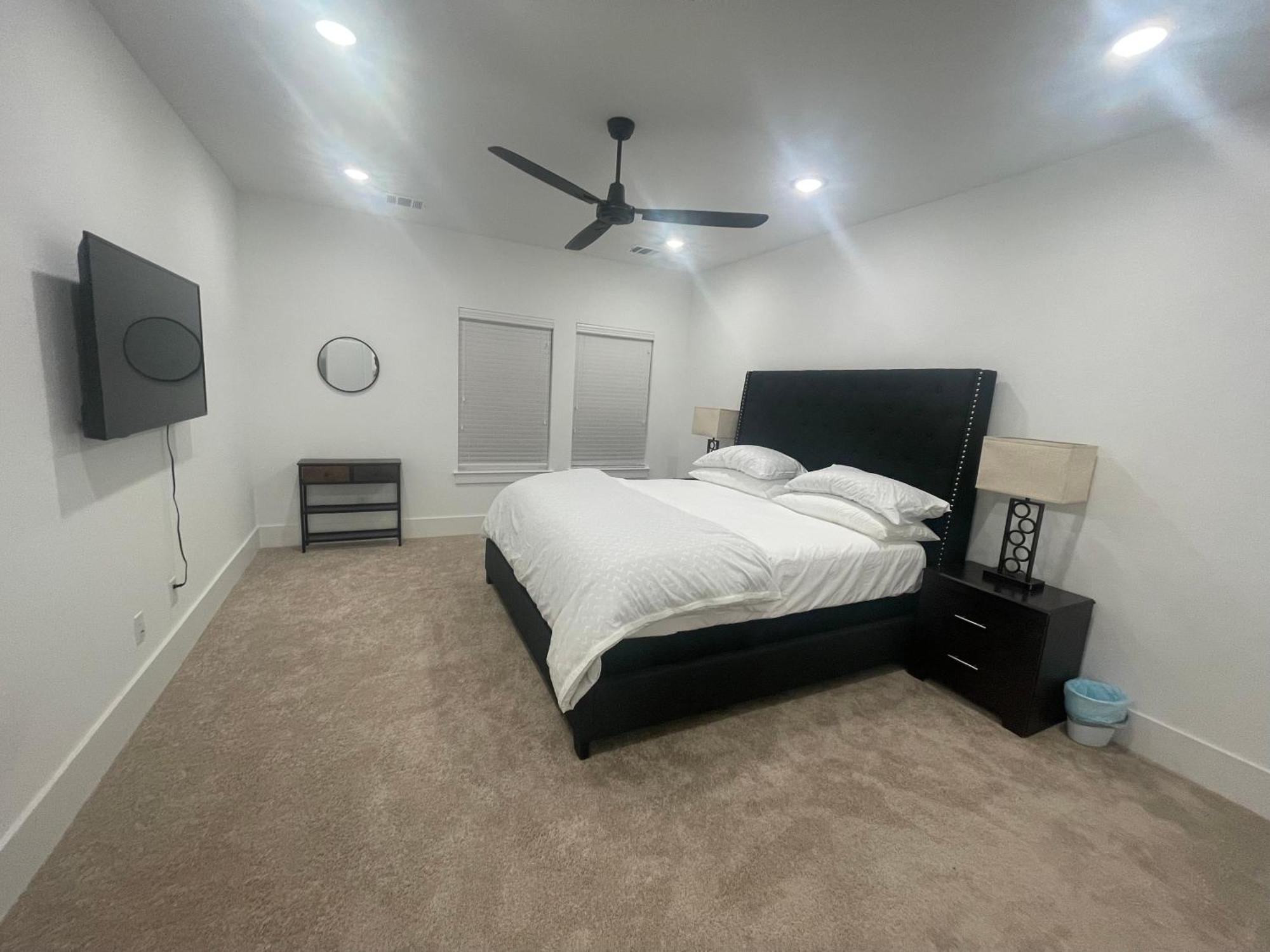 Comfortable 3 Bedroom - Heart Of Texas Medical Center ฮูสตัน ภายนอก รูปภาพ