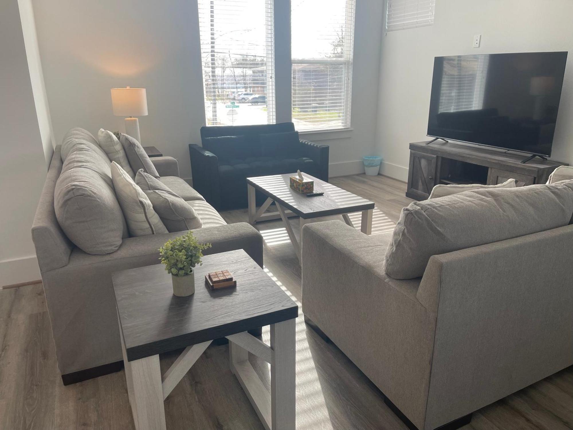 Comfortable 3 Bedroom - Heart Of Texas Medical Center ฮูสตัน ภายนอก รูปภาพ